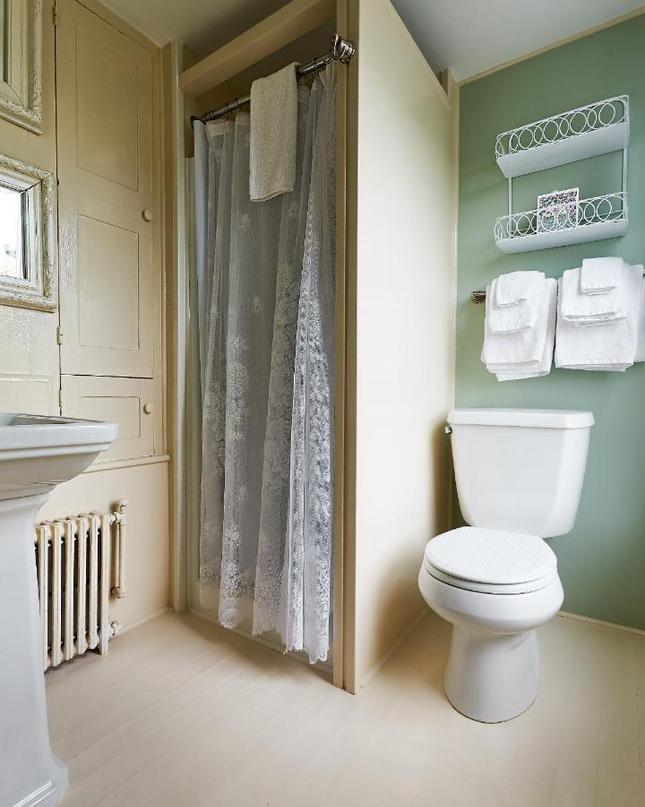 Cliff Lodge Nantucket Bagian luar foto